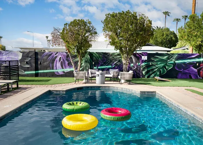 Casa Citrus Modern Old Town Escape *